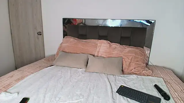 Snapshot of Giaa_Moretii chatting on 07/10/26, 04:06 Giaa Moretii online show from 07/10/26, 04:06