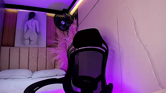 GemmaBrown online show from 04/01/26, 01:41