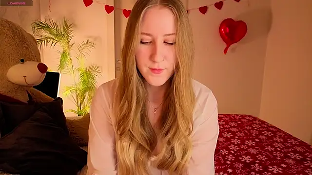 Snapshot of CassieReborn chatting on 02/23/26, 03:42 CassieReborn online show from 02/23/26, 03:42