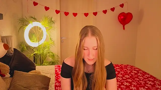 Snapshot of CassieReborn chatting on 02/25/26, 03:43 CassieReborn online show from 02/25/26, 03:43