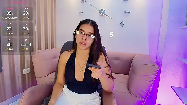 Luna Millers online show from 02/13/26, 03:46