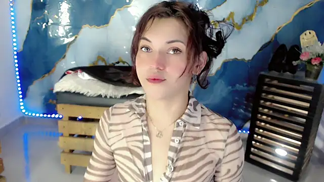 NathalialLooes online show from 05/30/26, 05:04