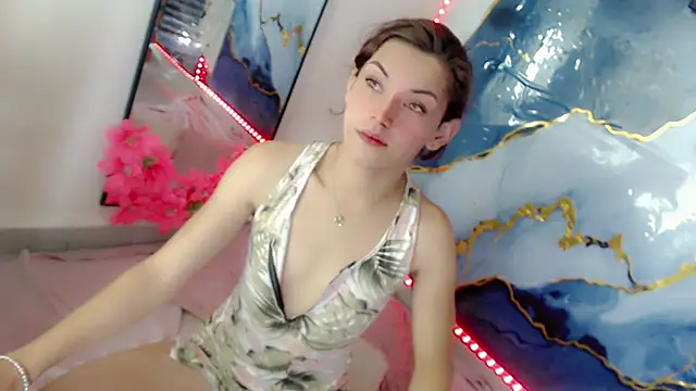 NathalialLooes online show from 06/05/26, 05:14