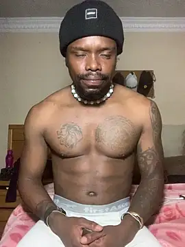 Snapshot of -HIIM- chatting on 03/21/26, 01:32 -HIIM- online show from 03/21/26, 01:32