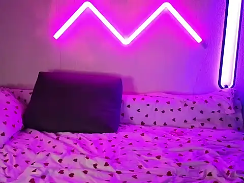 AlyaX X online show from 02/17/26, 12:45