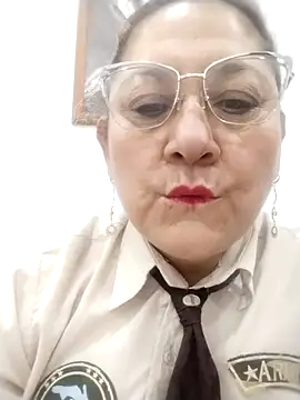 Snapshot of JULIETA_21- chatting on 02/25/26, 12:04 JULIETA 21- online show from 02/25/26, 12:04