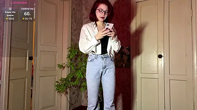 LaurynGeisinger online show from 02/24/26, 01:42