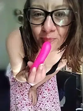 Snapshot of Sexycaylaxxxx chatting on 05/25/26, 02:56 Sexycaylaxxxx online show from 05/25/26, 02:56