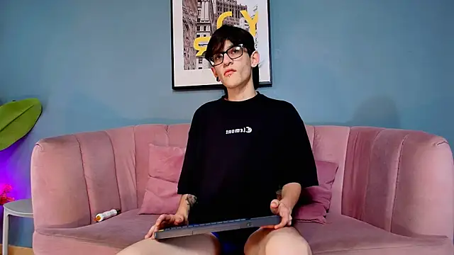 Snapshot of Jax_valentine chatting on 03/03/26, 10:59 Jax valentine online show from 03/03/26, 10:59