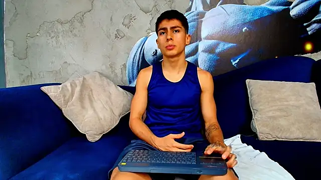 Aron pulse online show from 03/12/26, 01:28