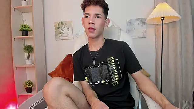 Snapshot of arlequiin_ chatting on 02/07/26, 08:45 arlequiin online show from 02/07/26, 08:45