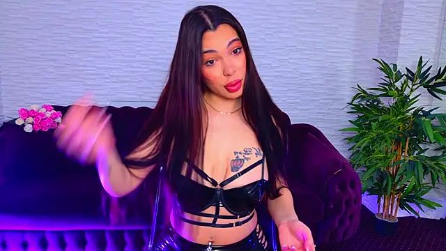 Snapshot of MollyDolley chatting on 02/19/26, 08:16 MollyDolley online show from 02/19/26, 08:16