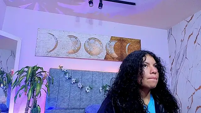 Snapshot of Zoe-yanin chatting on 02/07/26, 11:36 Zoe-yanin online show from 02/07/26, 11:36