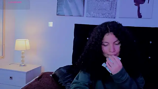 Zoe-yanin online show from 03/14/26, 06:46