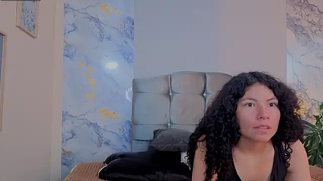 Zoe-yanin online show from 03/30/26, 06:42