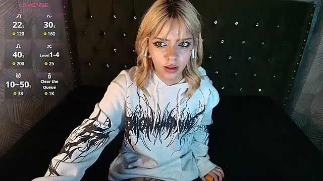 LilytReinolds online show from 03/08/26, 04:55