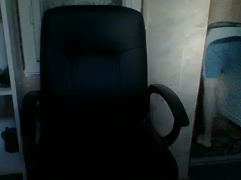 Snapshot of DanSpanu chatting on 06/16/26, 05:26 DanSpanu online show from 06/16/26, 05:26