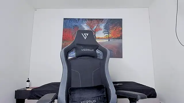 ryanwhite3 online show from 04/08/26, 10:32