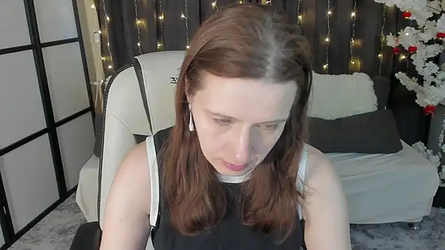 Snapshot of Kathrine_Meyer chatting on 03/04/26, 01:11 Kathrine Meyer online show from 03/04/26, 01:11