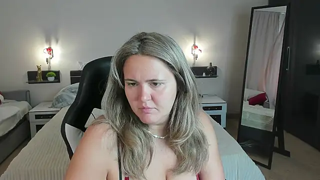 LilyBel online show from 07/15/26, 01:00