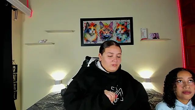 Snapshot of meredit_cris23 chatting on 02/19/26, 03:24 meredit cris23 online show from 02/19/26, 03:24