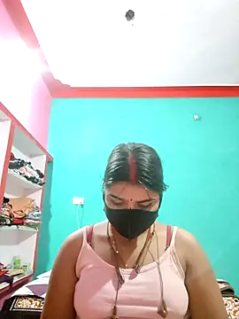 Divyanshi hott online show from 02/04/26, 02:01