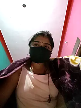 Divyanshi hott online show from 02/05/26, 05:17