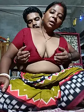 Snapshot of Fetish-Couple2 chatting on 06/10/26, 02:23 Fetish-Couple2 online show from 06/10/26, 02:23