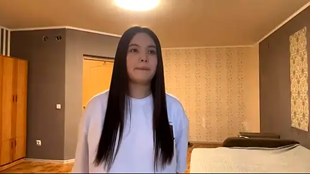 Snapshot of Ayazyn chatting on 02/03/26, 01:05 Ayazyn online show from 02/03/26, 01:05