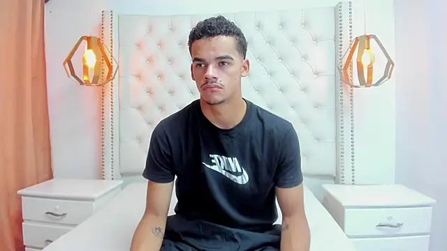 Snapshot of samuel_wyatt chatting on 05/14/26, 01:07 samuel wyatt online show from 05/14/26, 01:07