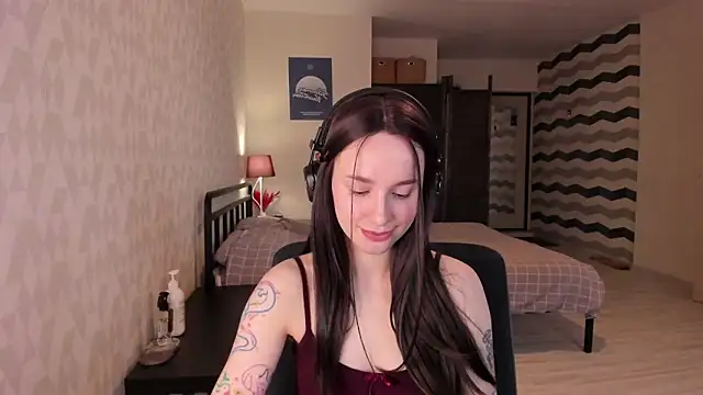 Snapshot of CozyAesthetics chatting on 02/03/26, 08:30 CozyAesthetics online show from 02/03/26, 08:30