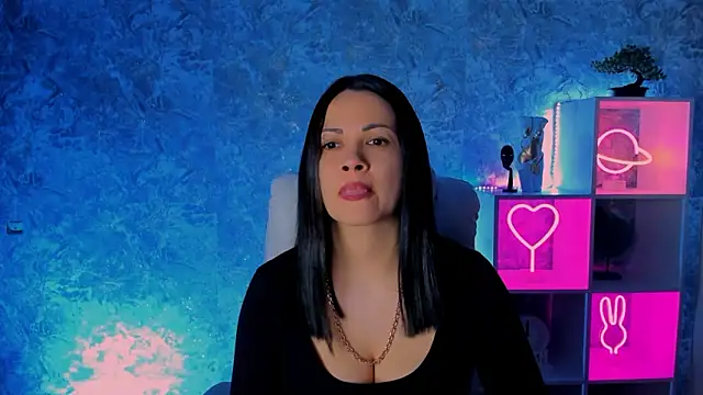 Snapshot of karolina_robinson chatting on 03/01/26, 11:45 karolina robinson online show from 03/01/26, 11:45