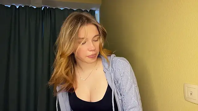 Snapshot of EarthaStinett chatting on 03/03/26, 11:49 EarthaStinett online show from 03/03/26, 11:49