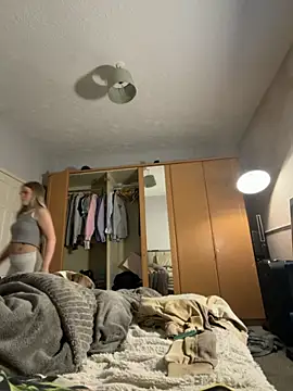 Paige love online show from 04/21/26, 07:17