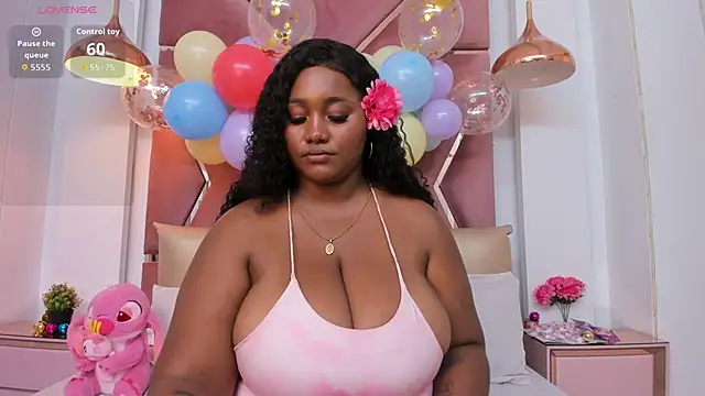 Charlotte-Wright online show from 04/01/26, 01:41