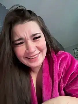 Snapshot of SpicyRed_x chatting on 02/17/26, 01:29 SpicyRed x online show from 02/17/26, 01:29