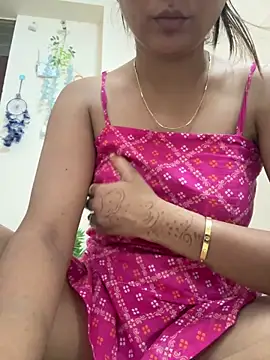 kavyababy00 online show from 04/26/26, 12:47