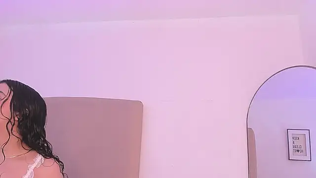 Snapshot of im_tiffany_ chatting on 02/07/26, 04:27 im tiffany online show from 02/07/26, 04:27