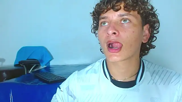 arielnoir6958 online show from 03/23/26, 11:42