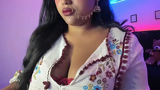 Kamala Khan Tx online show from 04/14/26, 03:07