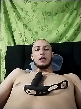 Snapshot of Camilo1826 chatting on 04/09/26, 02:11 Camilo1826 online show from 04/09/26, 02:11