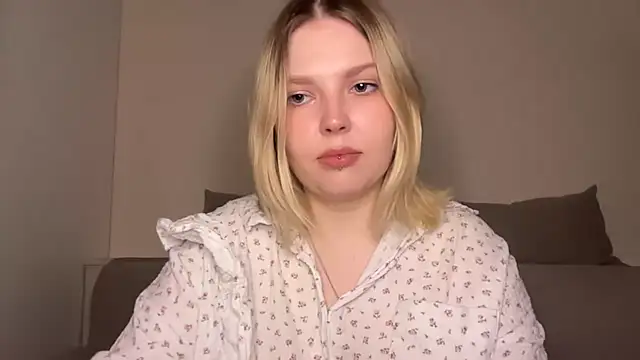 Ophelia Ritz online show from 03/31/26, 09:59