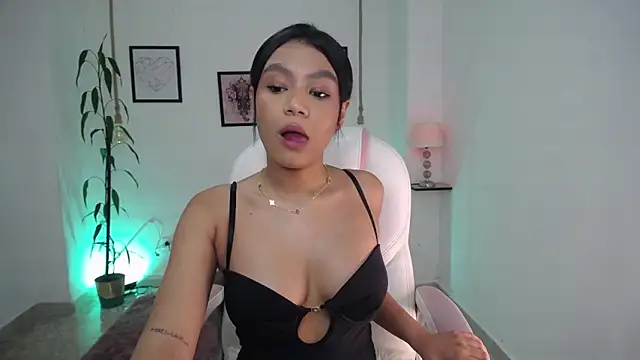adhara 11 online show from 05/02/26, 12:04