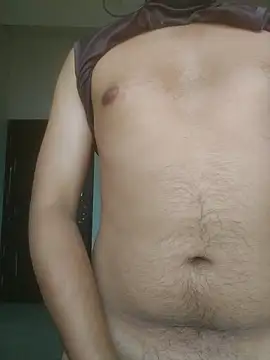 Snapshot of chocolatesboy143 chatting on 03/01/26, 04:25 chocolatesboy143 online show from 03/01/26, 04:25