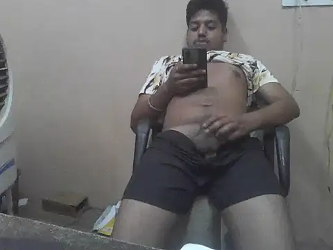 chocolatesboy143 online show from 05/05/26, 04:15