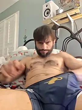 Snapshot of TrndSettr chatting on 02/05/26, 02:05 TrndSettr online show from 02/05/26, 02:05