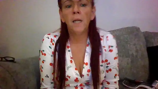 Snapshot of Forbidden-Irish-x chatting on 03/03/26, 08:04 Forbidden-Irish-x online show from 03/03/26, 08:04