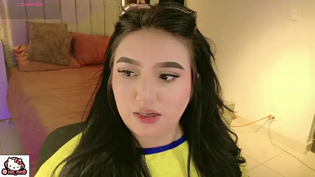 Snapshot of ninna_sweet chatting on 05/31/26, 02:02 ninna sweet online show from 05/31/26, 02:02