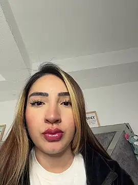 Snapshot of KimCollinss chatting on 02/18/26, 02:07 KimCollinss online show from 02/18/26, 02:07