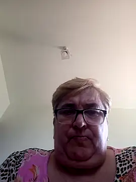 SusanStar874 online show from 04/05/26, 12:46